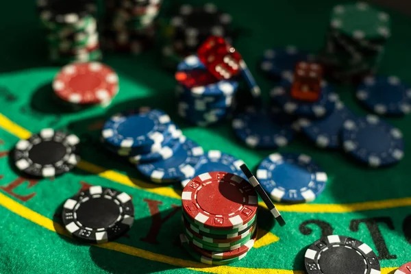 Hand history screen showing past poker sessions and payouts